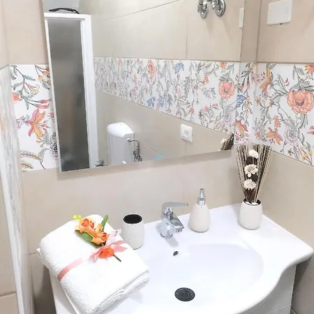 Mary Maira Apartment