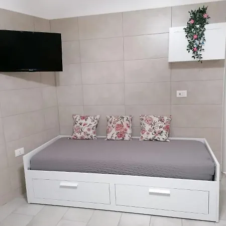 Mary Maira Apartment