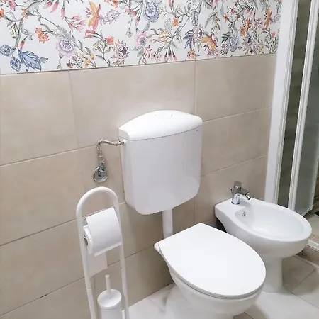 Mary Maira Apartment *